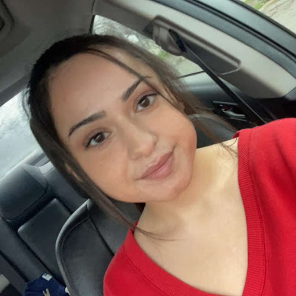 Meet your Posher, Angelita